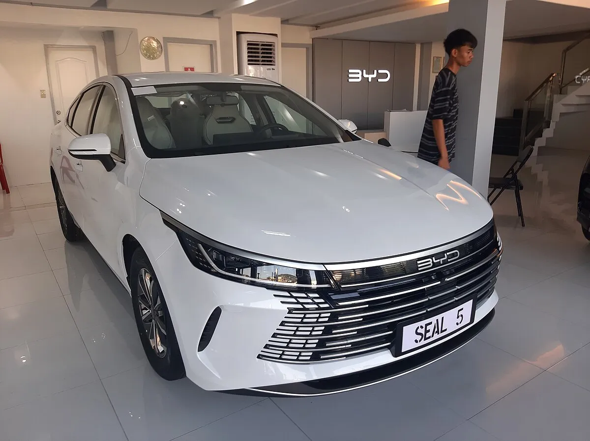 BYD BYD Seal 5 DM-i 2025 BYD Seal 5 DM-i Dynamic - Image 6