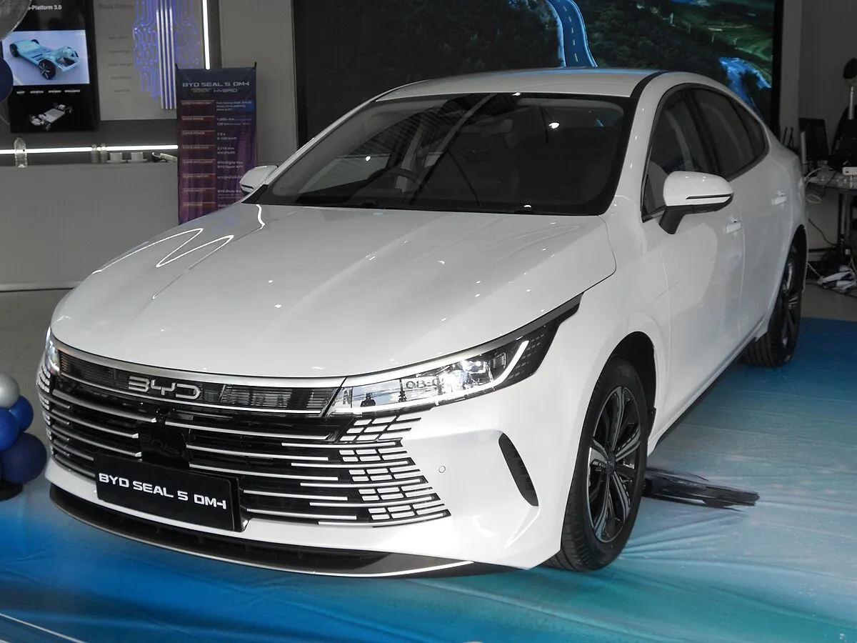 BYD BYD Seal 5 DM-i 2025 BYD Seal 5 DM-i Dynamic - Image 7