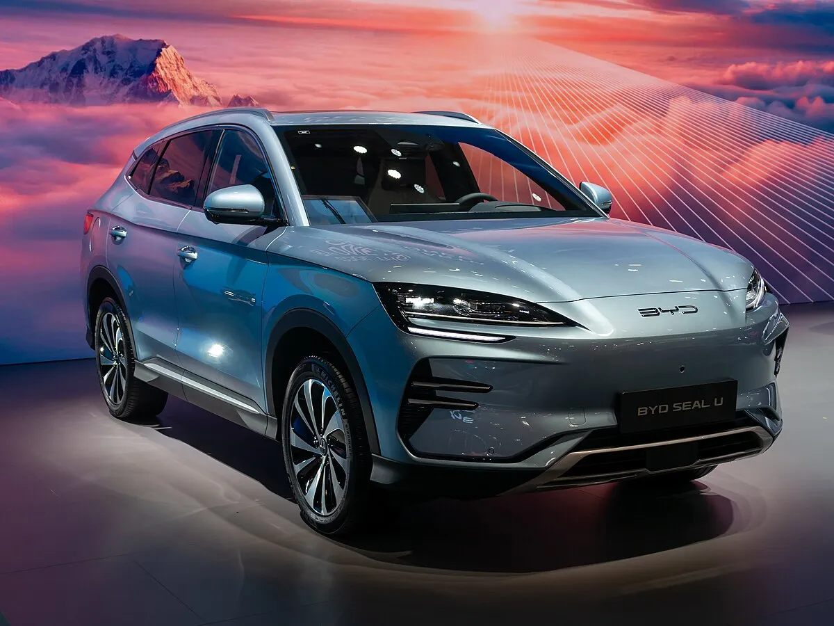BYD BYD Sealion 5 2025 BYD Sealion 5 DM-i - Image 1
