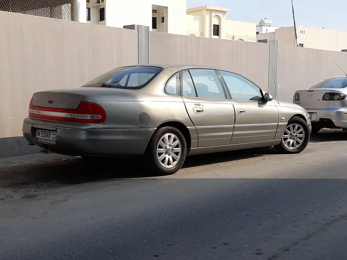 Chevrolet Caprice 2006 6.0 AT Sedan - Image 6