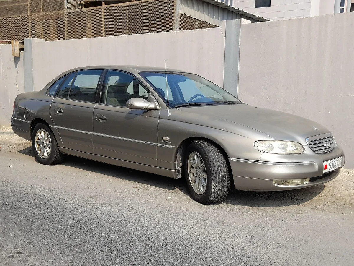 Chevrolet Caprice 2006 6.0 AT Sedan - Image 7