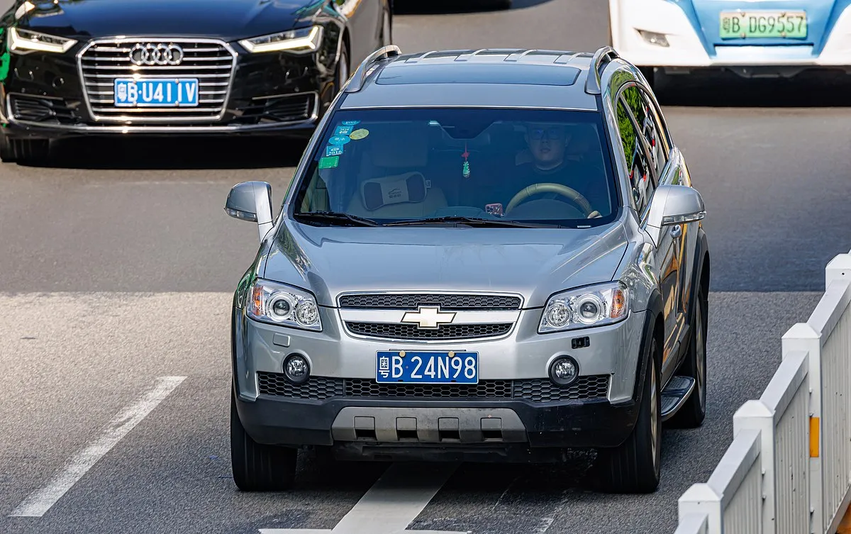 Chevrolet Captiva 2013 2.2 D AT AWD Crossover - Image 4
