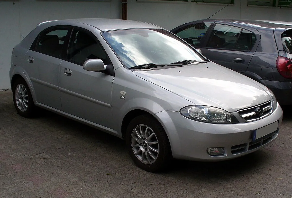 Chevrolet Nubira 2003 1.4 MT Sedan - Image 5