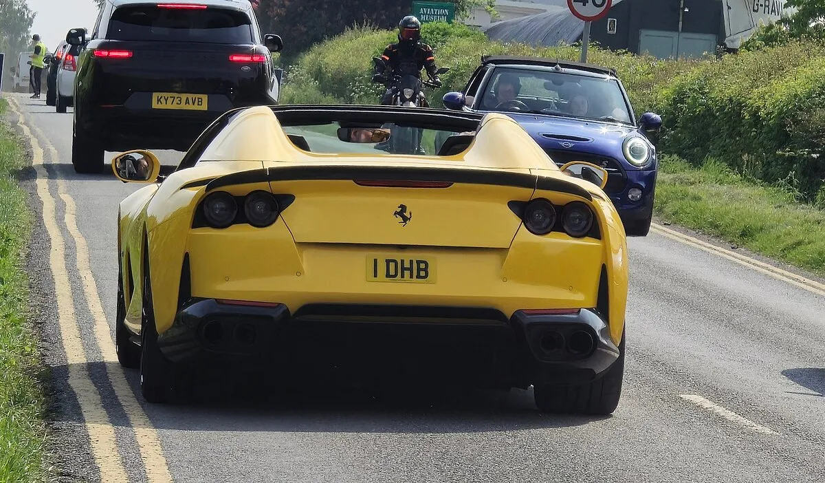 Ferrari 812 GTS 2025 - Image 2