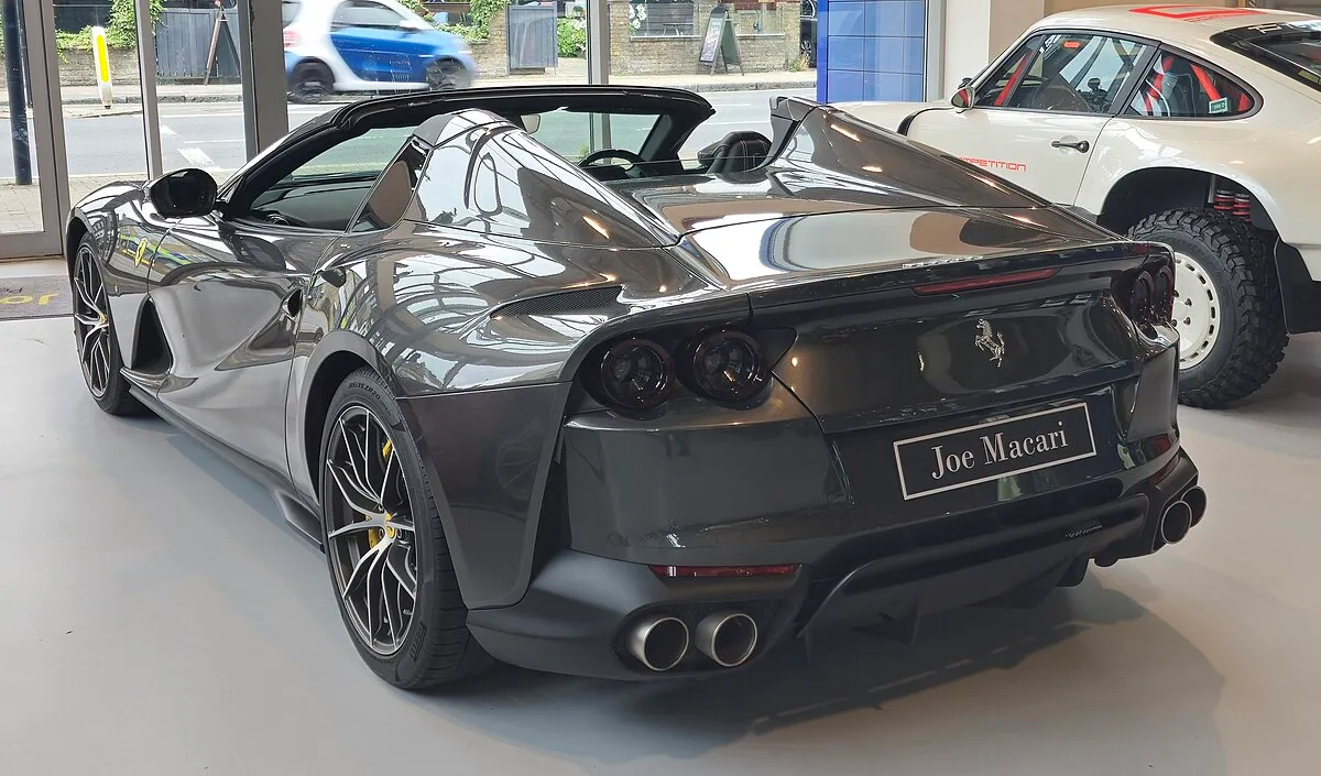 Ferrari 812 GTS 2025 - Image 4