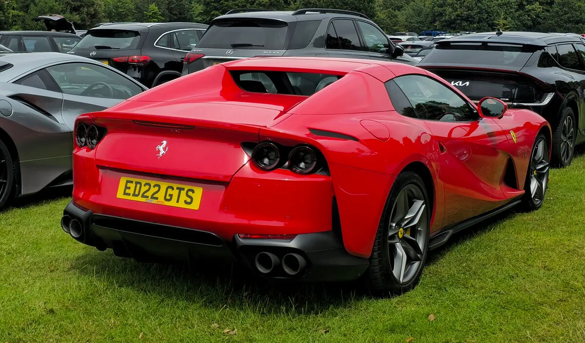 Ferrari 812 GTS 2025 - Image 8