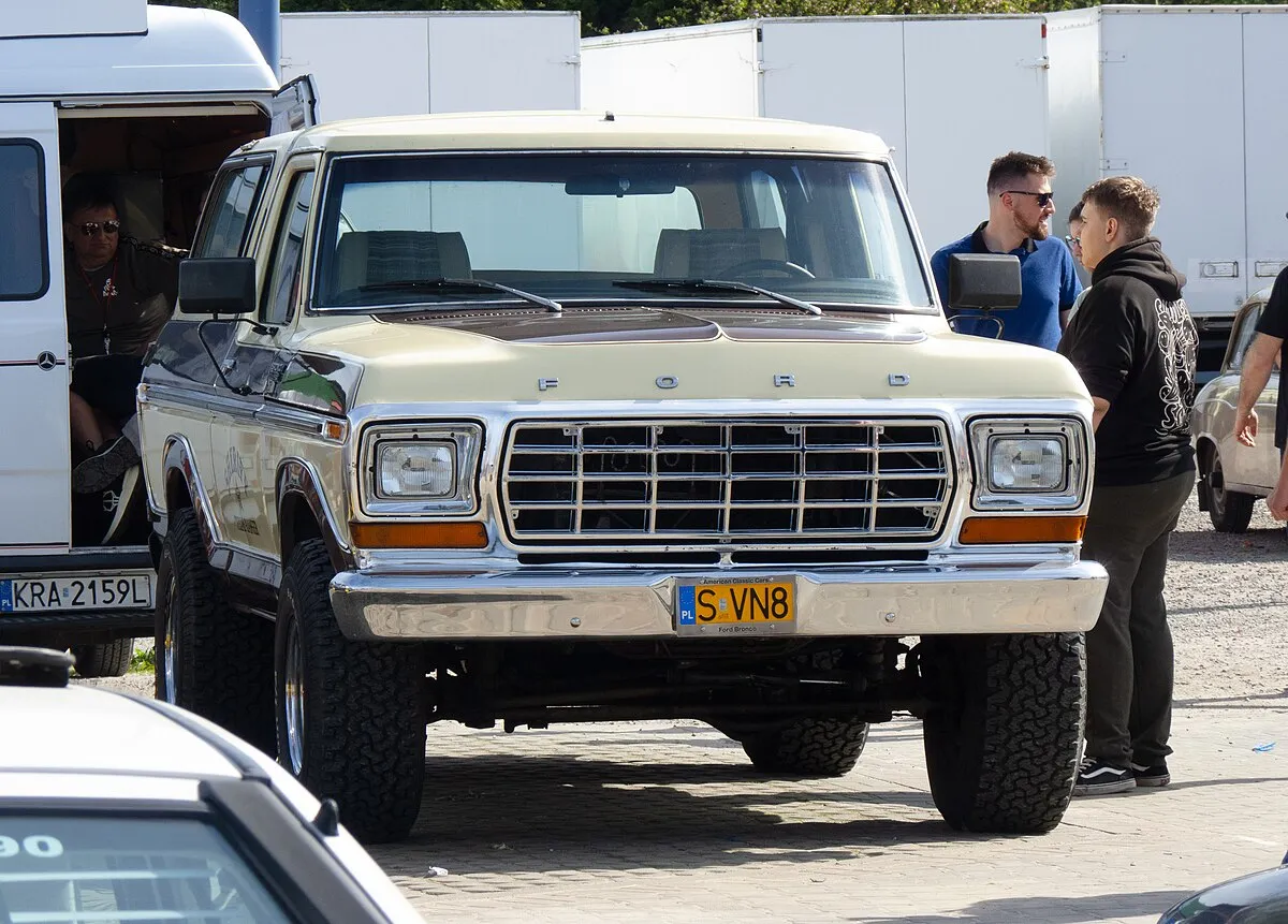 Ford Bronco (2024) 2025 - Image 8