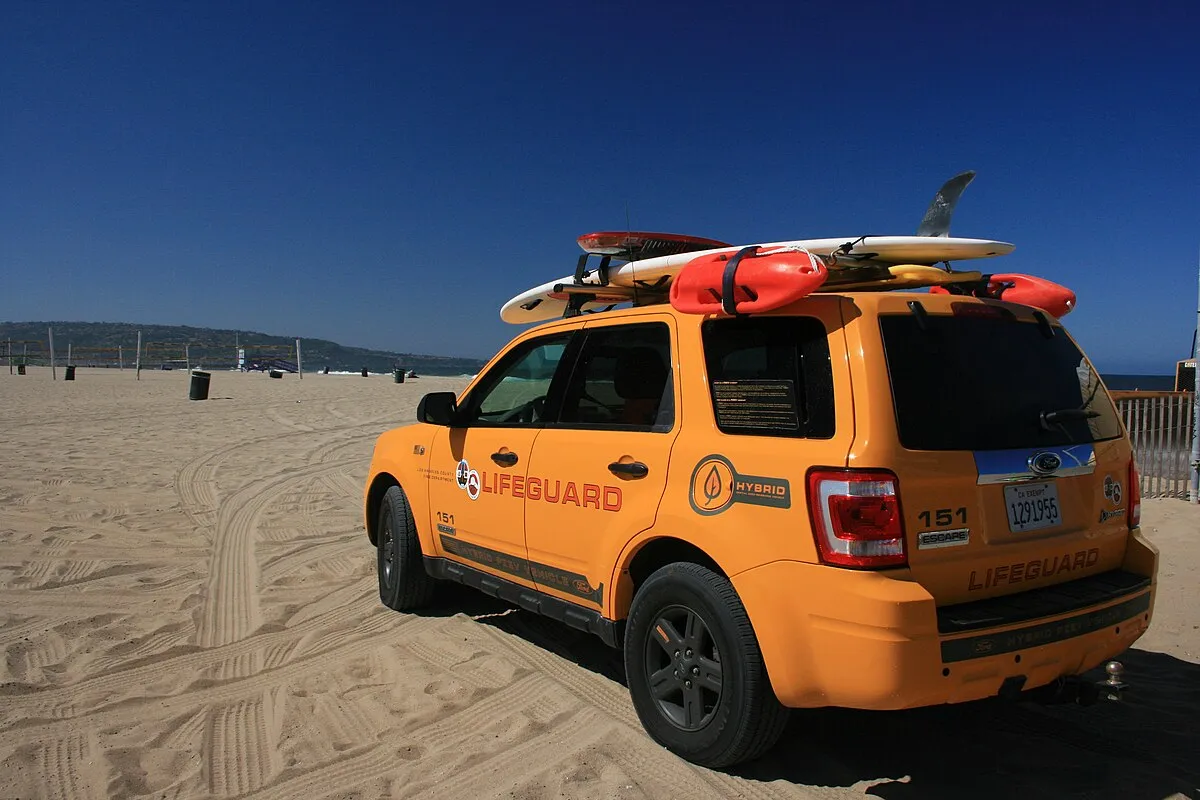 Ford Explorer Hybrid 2025 - Image 5