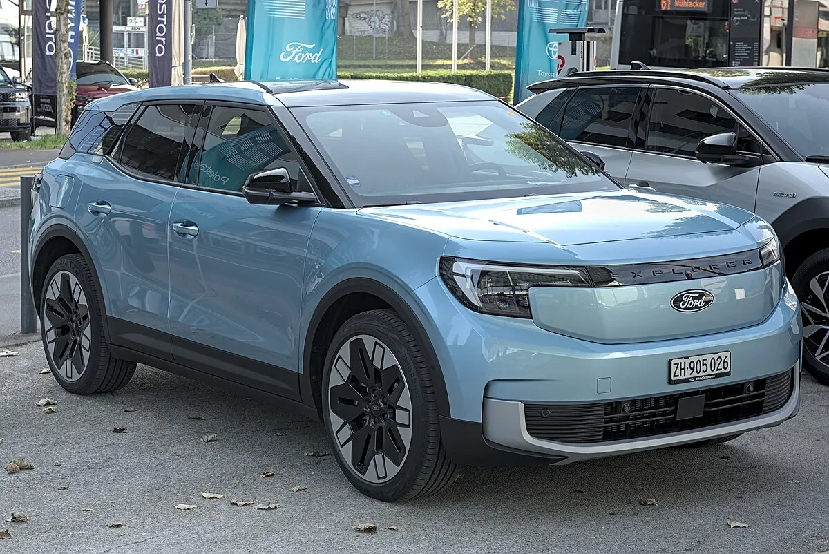 Ford Explorer 2025 - Image 3