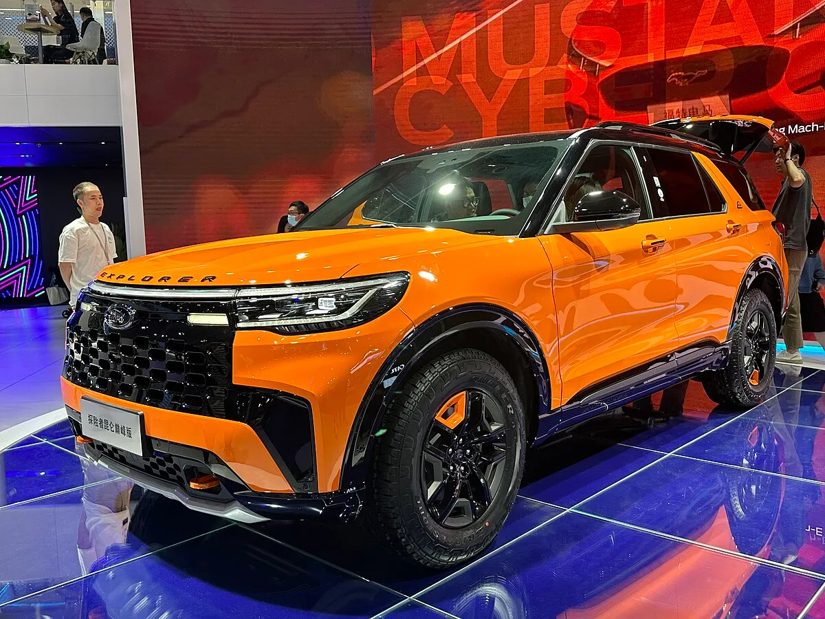 Ford Explorer 2025 - Image 7