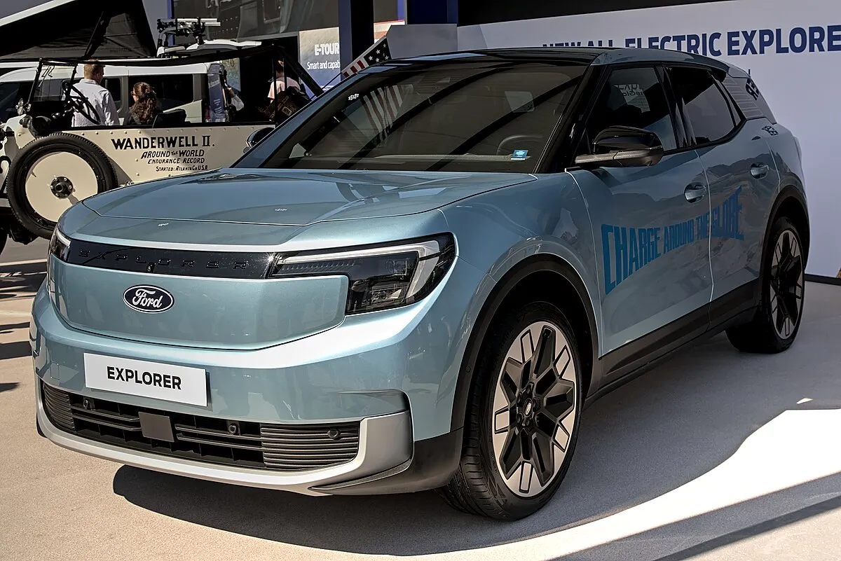 Ford Explorer 2025 - Image 8