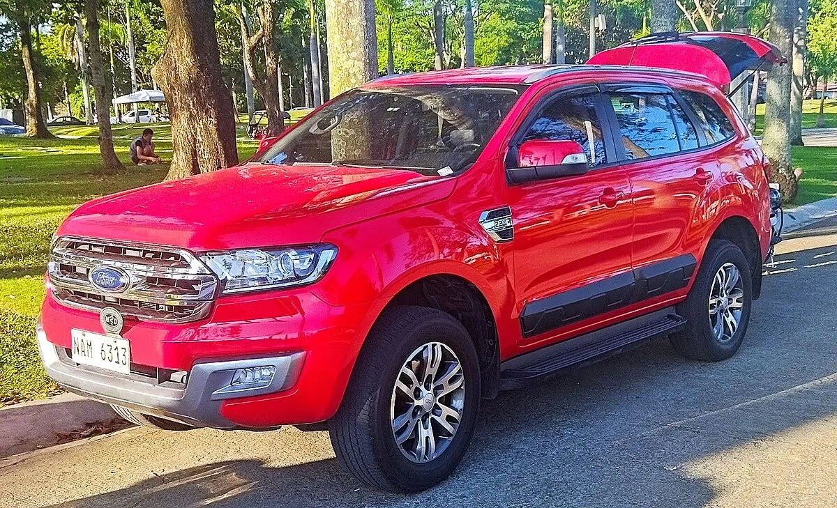 Ford Ford Everest 2025 Ford Everest 2.0 Turbo Sport SE 4x2 AT - Image 6