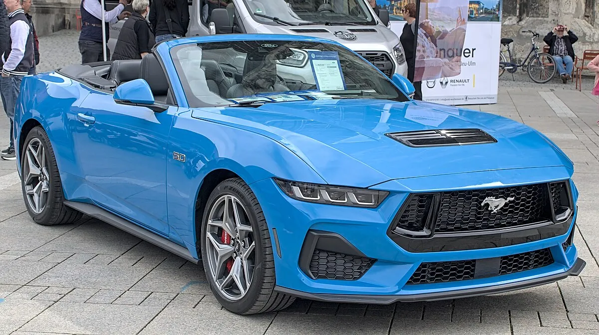 Ford Ford Mustang 2024 Ford Mustang 2.3 EcoBoost Premium AT Fastback - Image 3