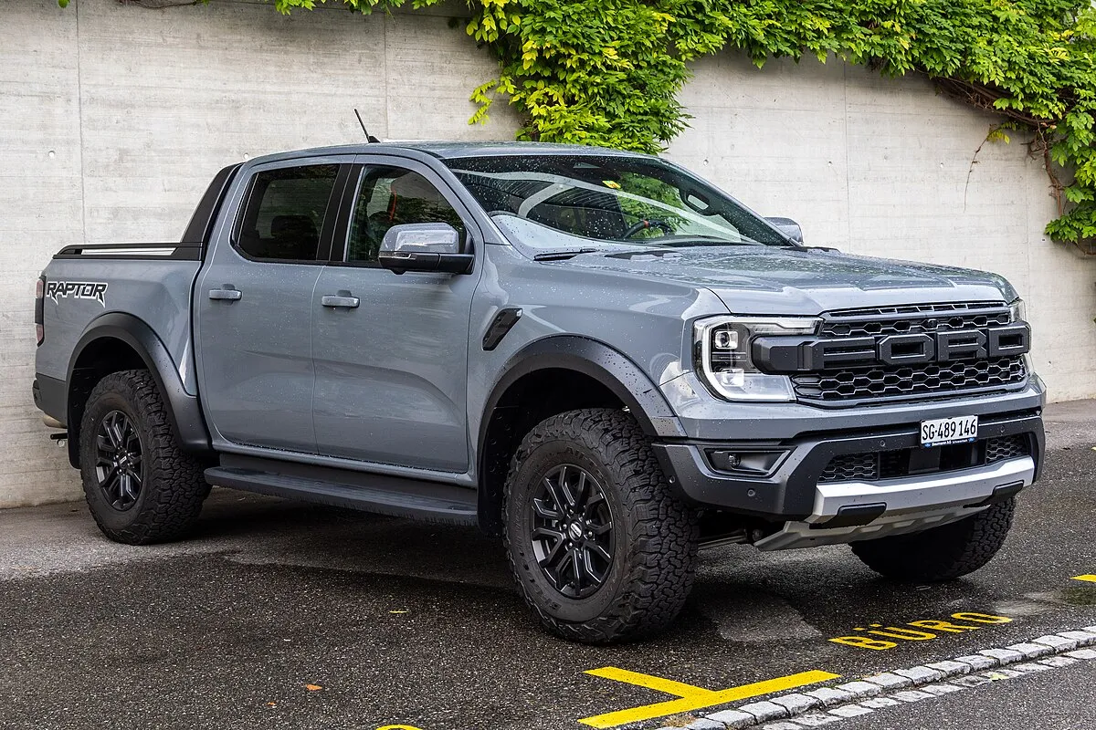 Ford Ford Ranger Raptor 2025 Ford Ranger Raptor 3.0L V6 Twin-Turbo EcoBoost 4x4 AT SE - Image 8
