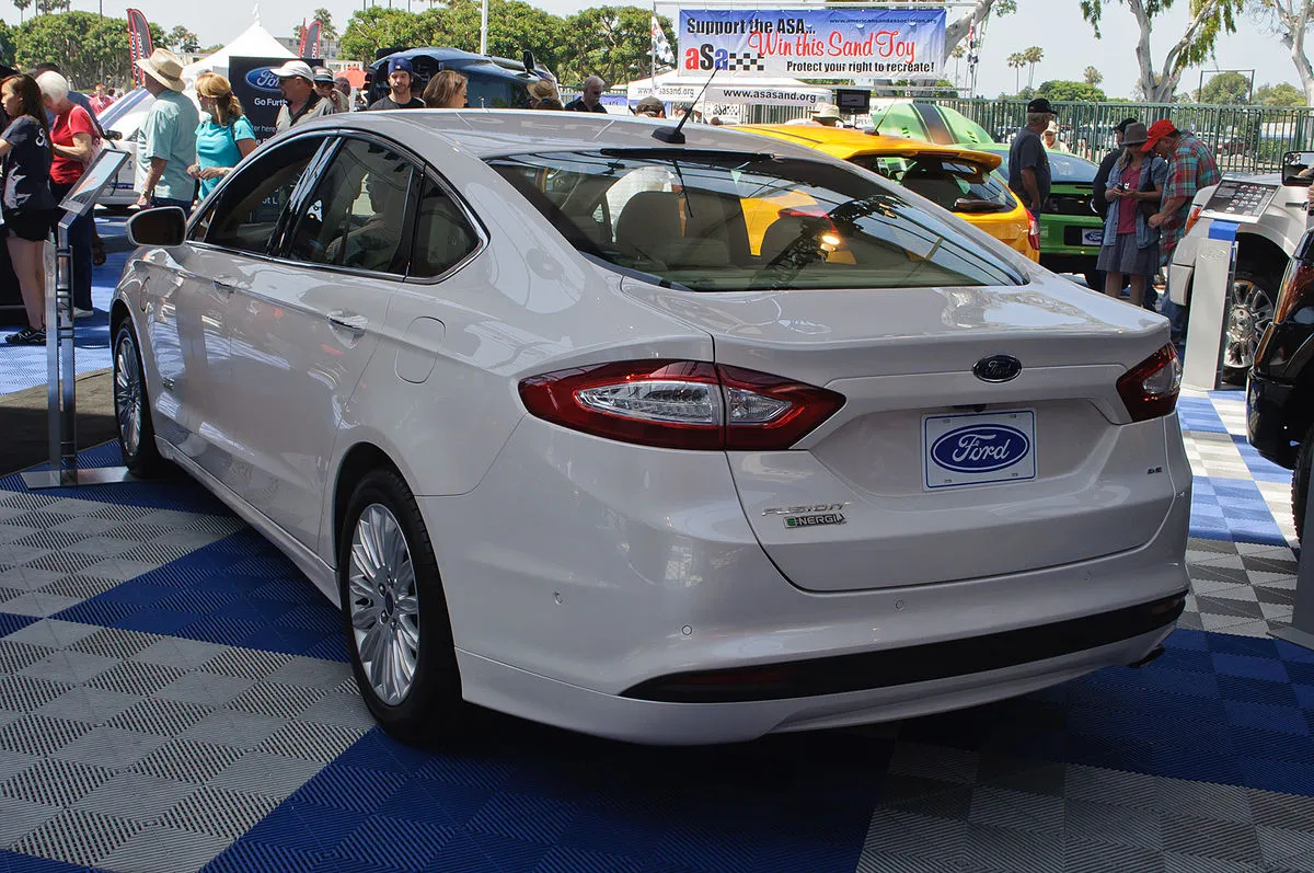 Ford Fusion (Mondeo) 2025 - Image 2
