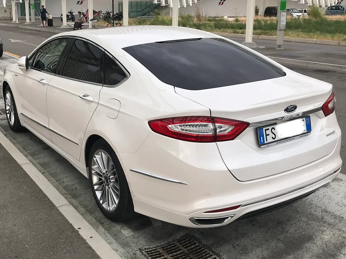 Ford Fusion (Mondeo) 2025 - Image 6