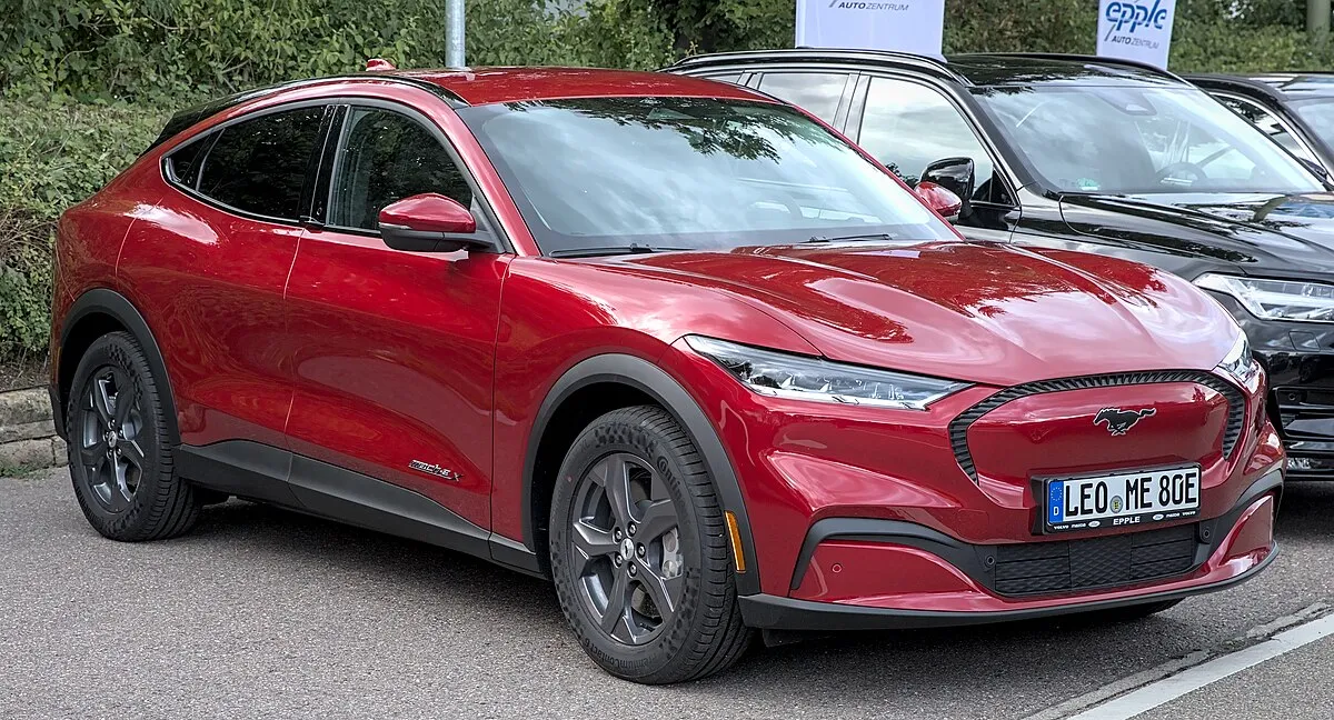 Ford Mustang Mach-E 2025 - Image 5