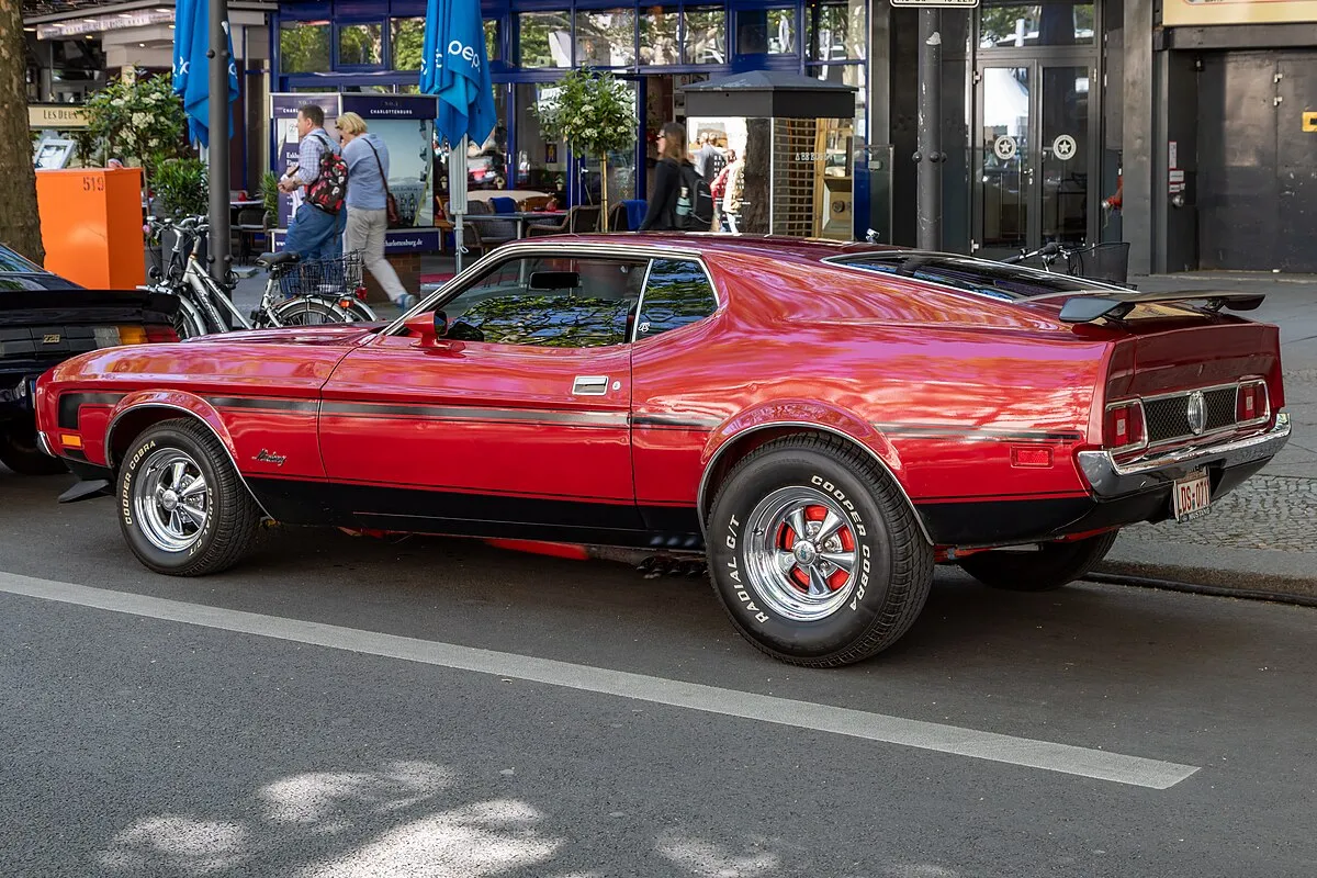 Ford Mustang 2025 - Image 8