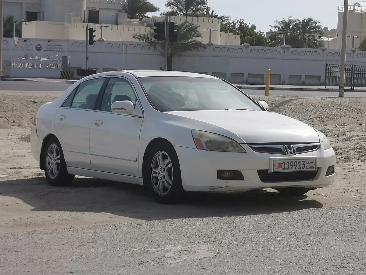 Honda Accord 2000 1.8 AT JP-spec Sedan 4-doors - Image 10