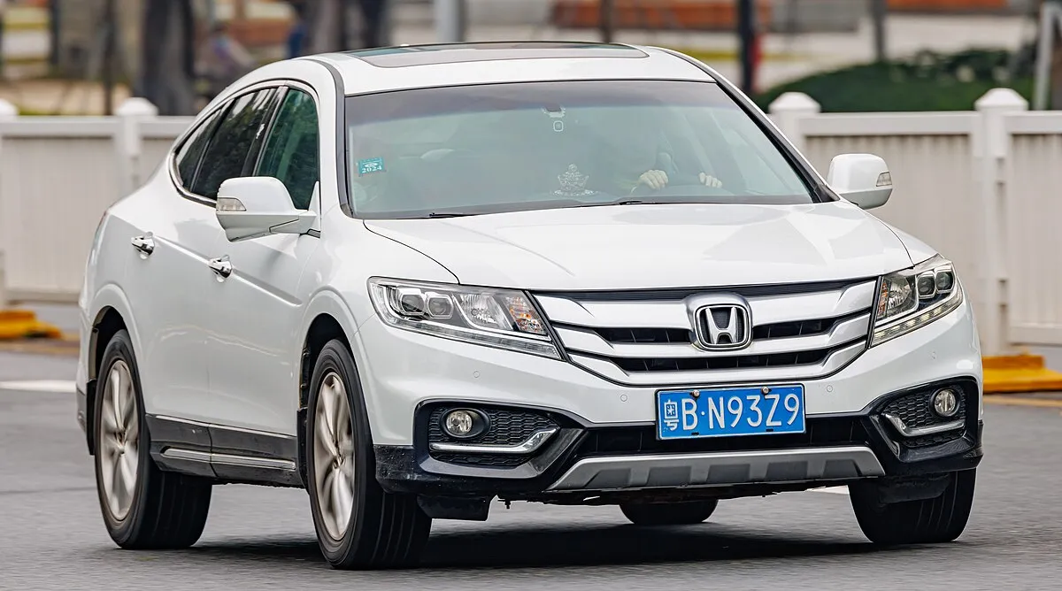 Honda Crosstour 2009 3.5 AT Crossover - Image 3