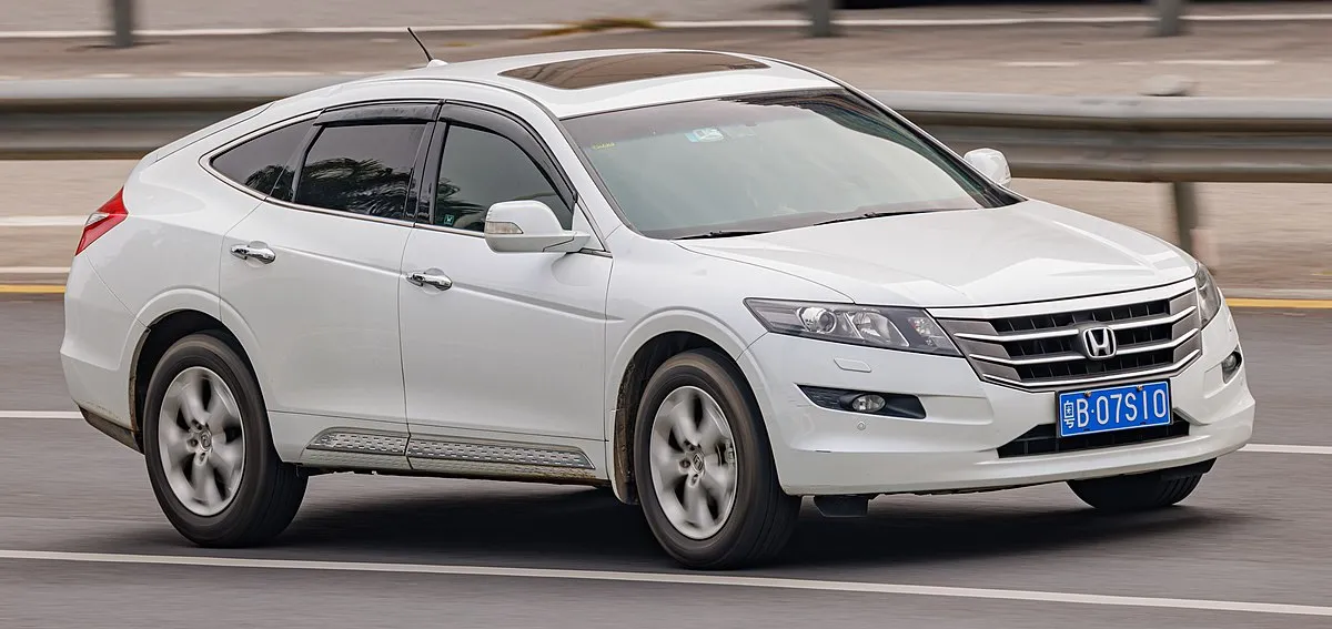 Honda Crosstour 2009 3.5 AT Crossover - Image 4