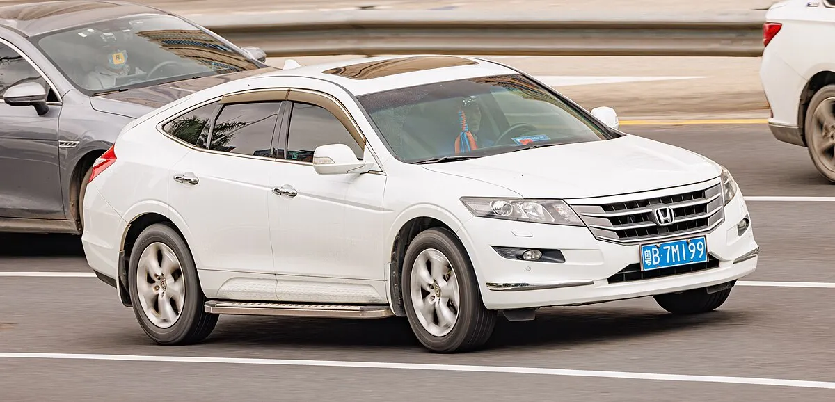 Honda Crosstour 2009 3.5 AT Crossover - Image 6
