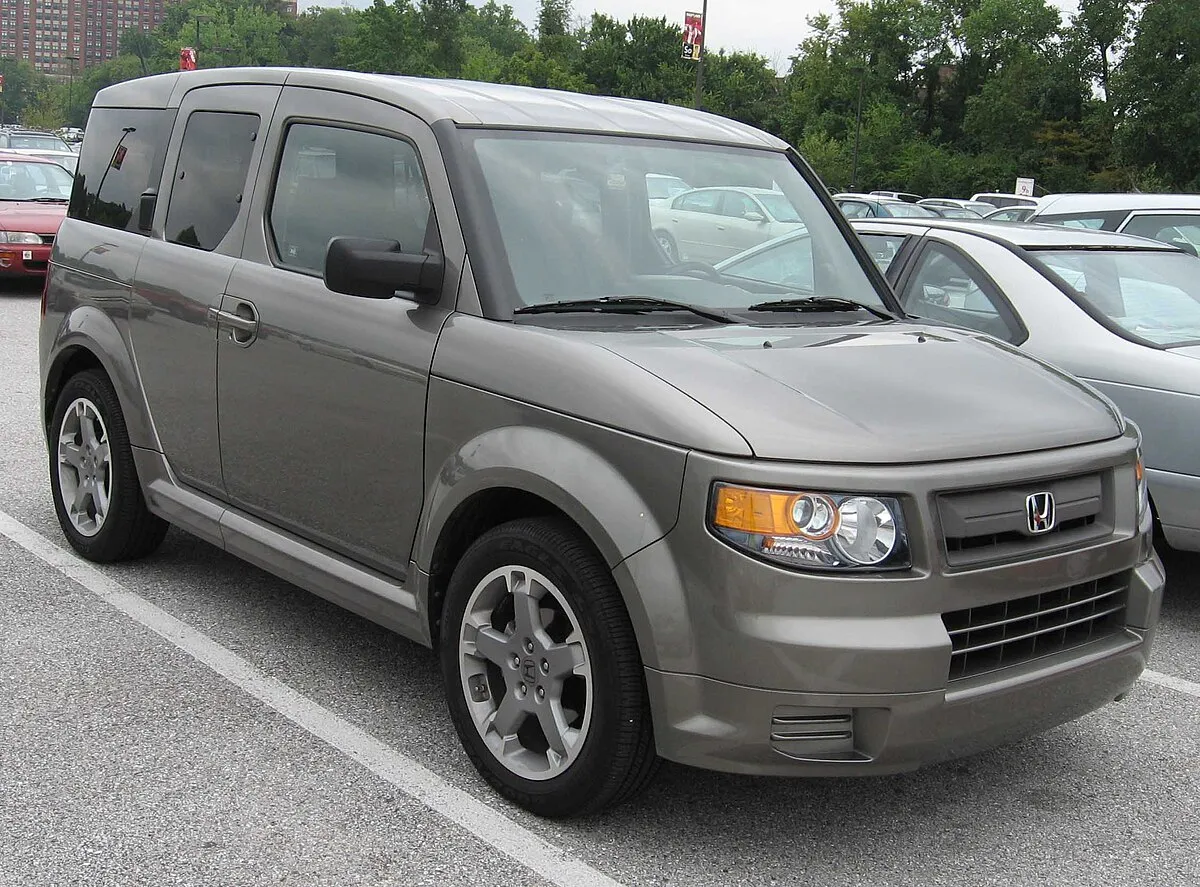 Honda Element 2003 2.4 AT 4WD Crossover - Image 2
