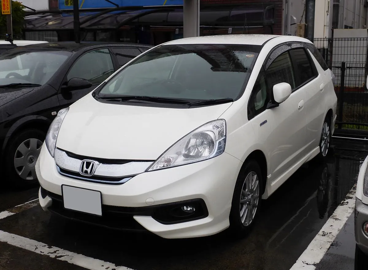 Honda Fit Shuttle 2013 1.3 Hybrid CVT wagon - Image 6