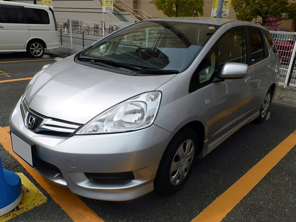 Honda Fit Shuttle 2013 1.3 Hybrid CVT wagon - Image 9