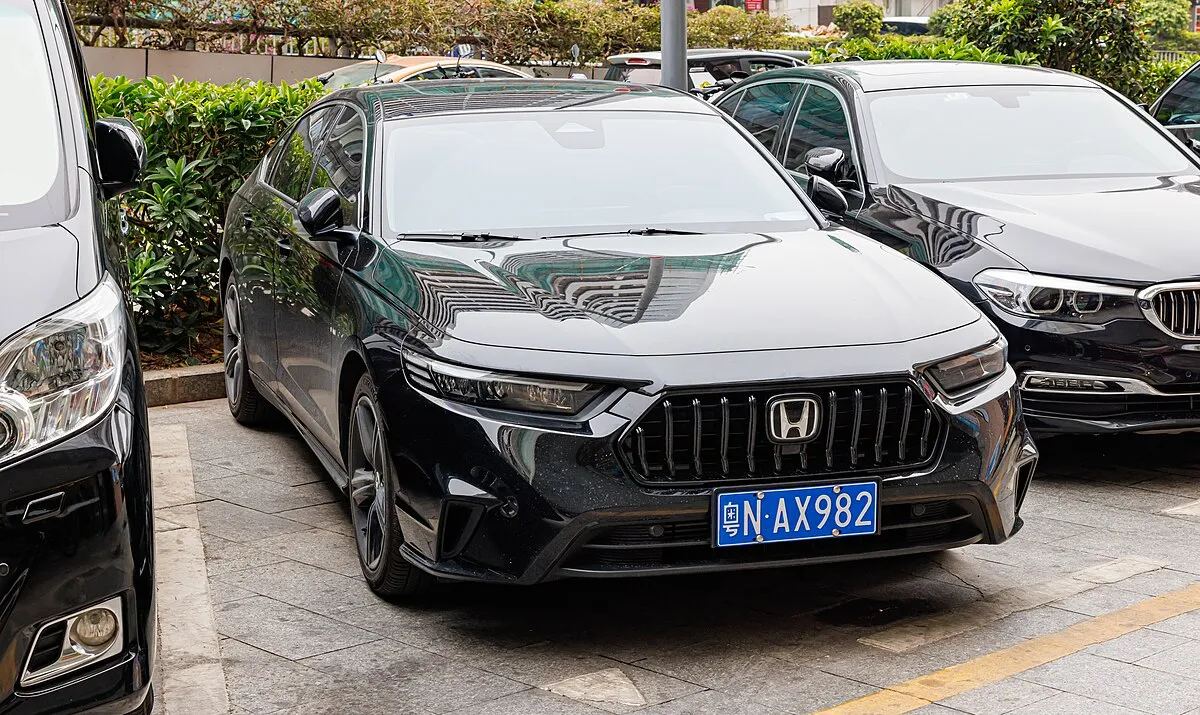 Honda Inspire 2003 3.0 AT Sedan - Image 8