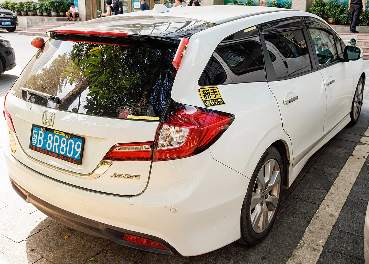 Honda Jade 2013 1.5 AMT Hatchback 5 doors - Image 9