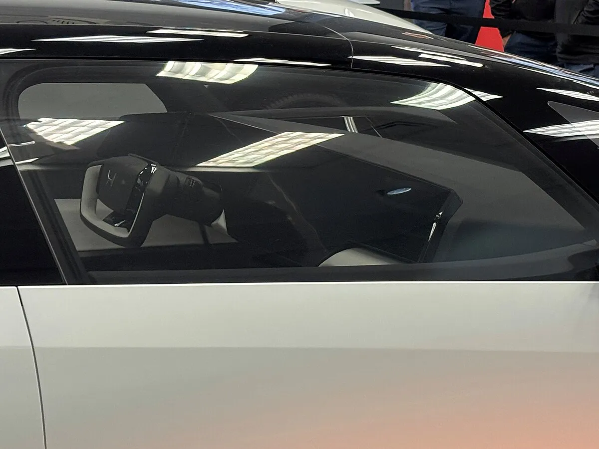 Honda N-Series 2013 0.7 CVT AWD N-Van minivan 5-doors - Image 5