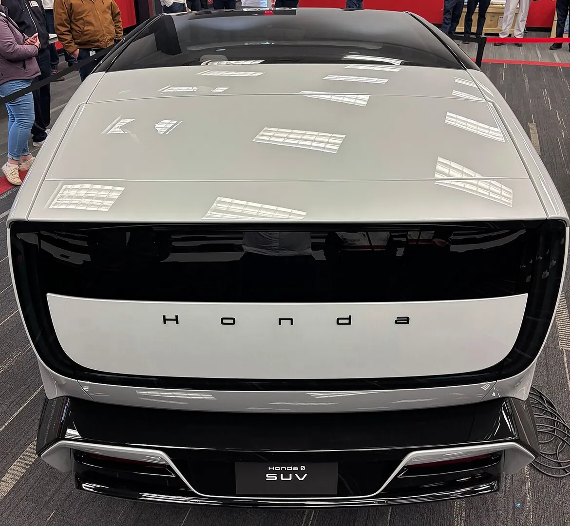 Honda N-Series 2013 0.7 CVT AWD N-Van minivan 5-doors - Image 9