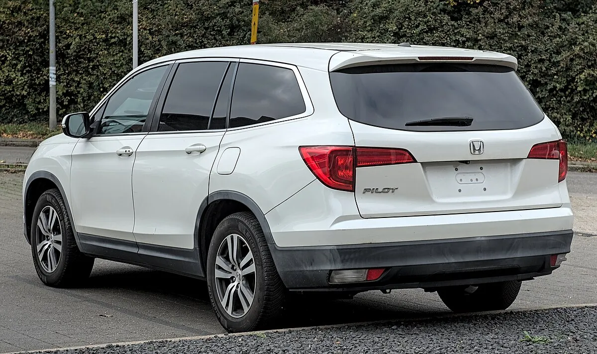 Honda Pilot 2019 3.0 AT AWD Crossover - Image 3