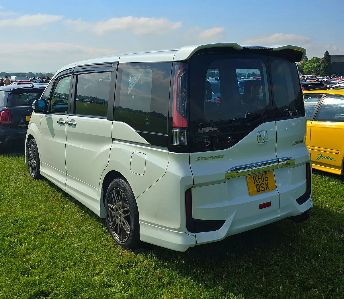 Honda Stepwgn 1996 2.0 AT 4WD Minivan - Image 7