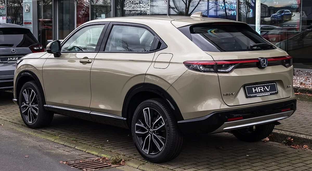 Honda Vezel 2013 1.5 AMT Hybrid AWD Crossover - Image 7