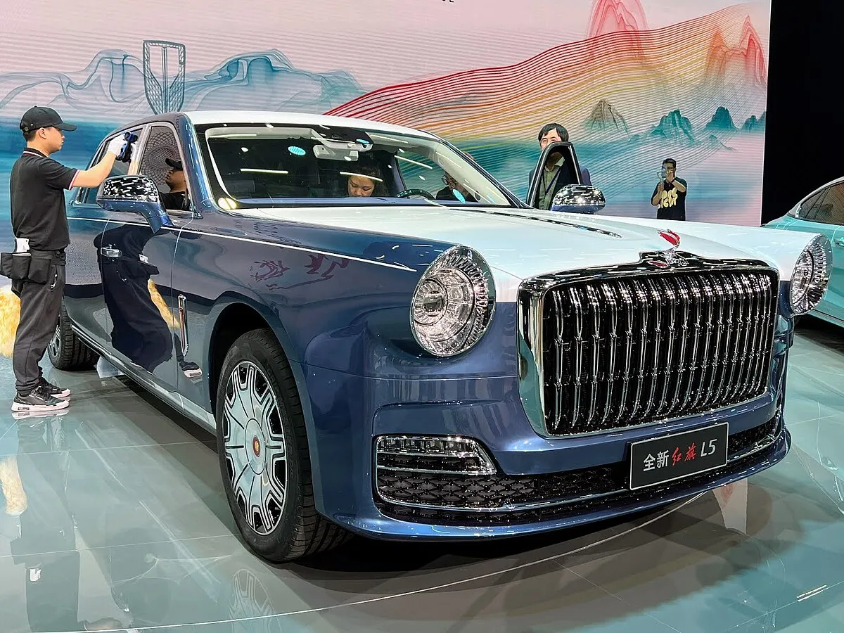 Hongqi Hongqi E-QM5 Plus 2026 Hongqi E-QM5 Plus EV - Image 8