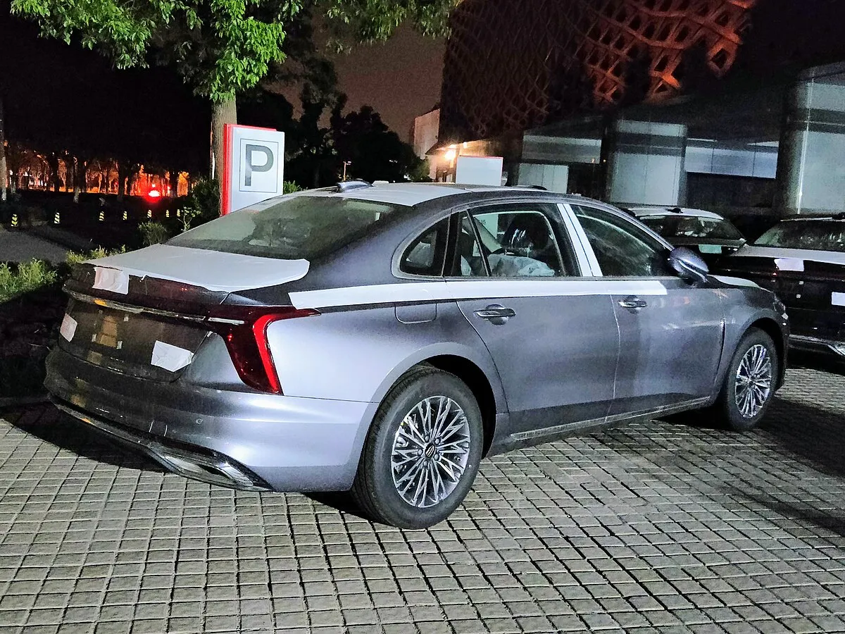 Hongqi Hongqi H5 2026 Hongqi H5 Deluxe 40TD - Image 6