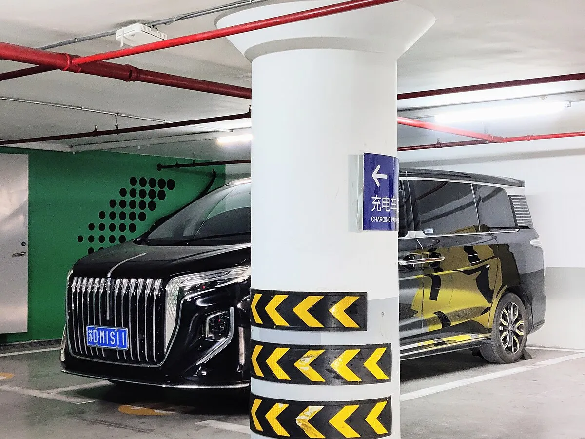 Hongqi Hongqi HQ9 2026 Hongqi HQ9 2.0T Executive - Image 5