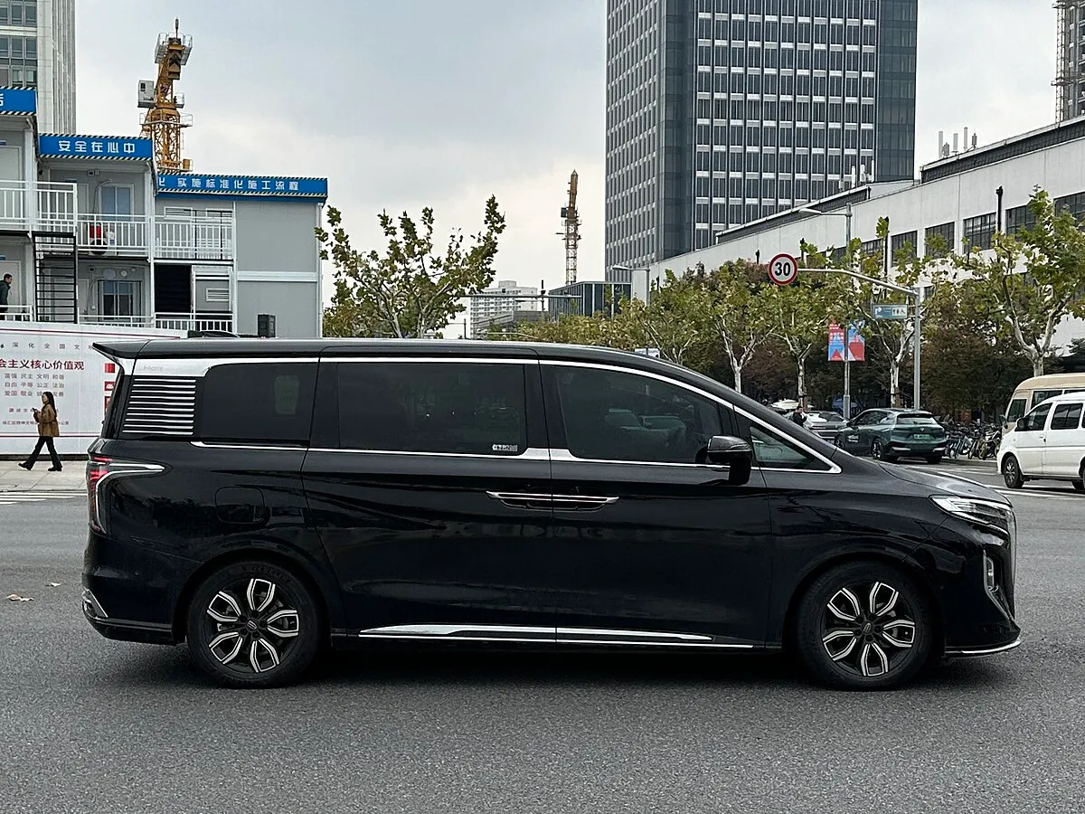 Hongqi Hongqi HQ9 2026 Hongqi HQ9 2.0T Executive - Image 8