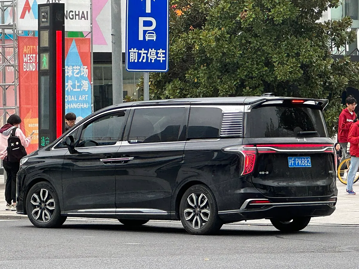 Hongqi Hongqi HQ9 2026 Hongqi HQ9 2.0T Executive - Image 9