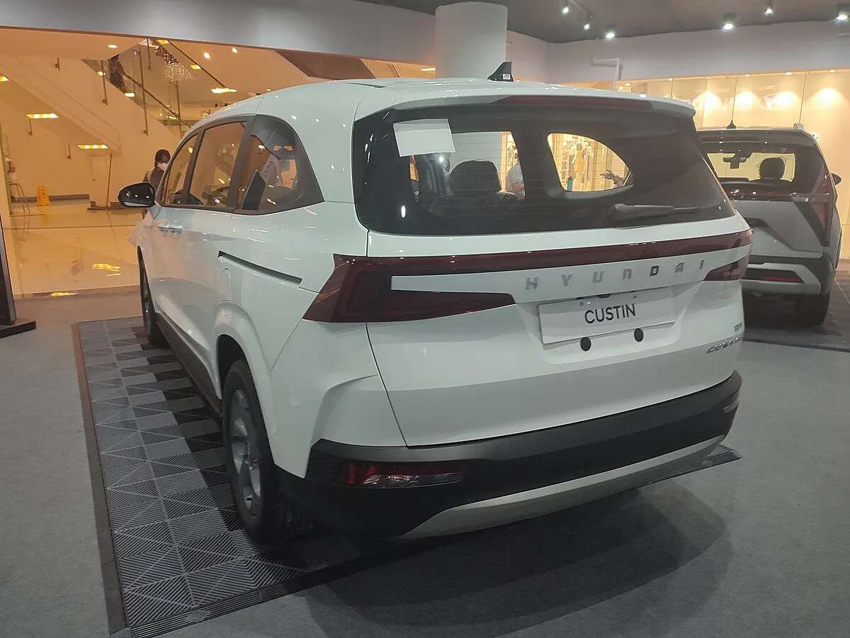 Hyundai Hyundai Custin 2024 Hyundai Custin 1.5 T-GDI GLS 8AT - Image 1
