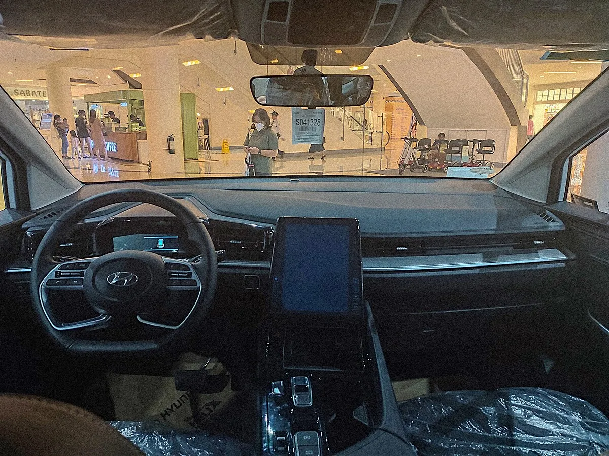 Hyundai Hyundai Custin 2024 Hyundai Custin 1.5 T-GDI GLS 8AT - Image 2