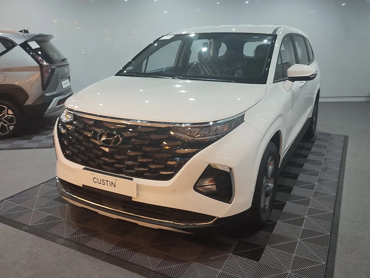 Hyundai Hyundai Custin 2024 Hyundai Custin 1.5 T-GDI GLS 8AT - Image 3