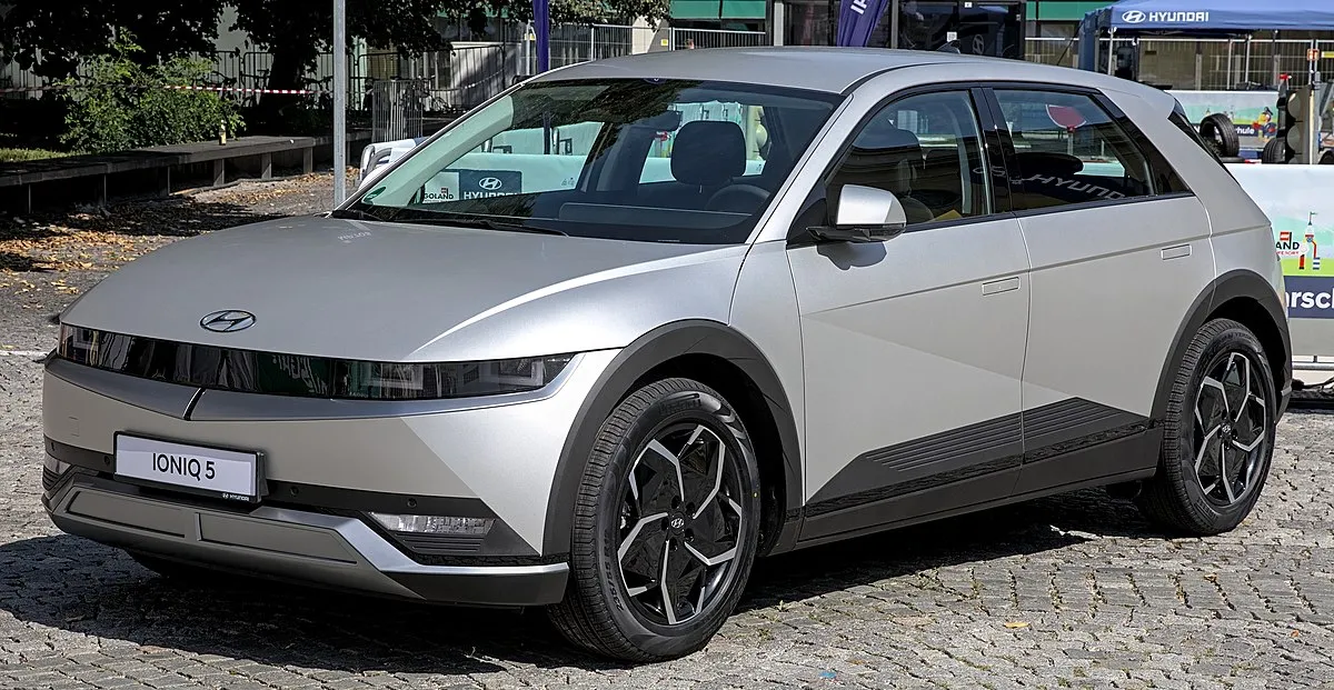 Hyundai Hyundai IONIQ 5 2026 Hyundai IONIQ 5 EV GL 2WD Standard Range - Image 2