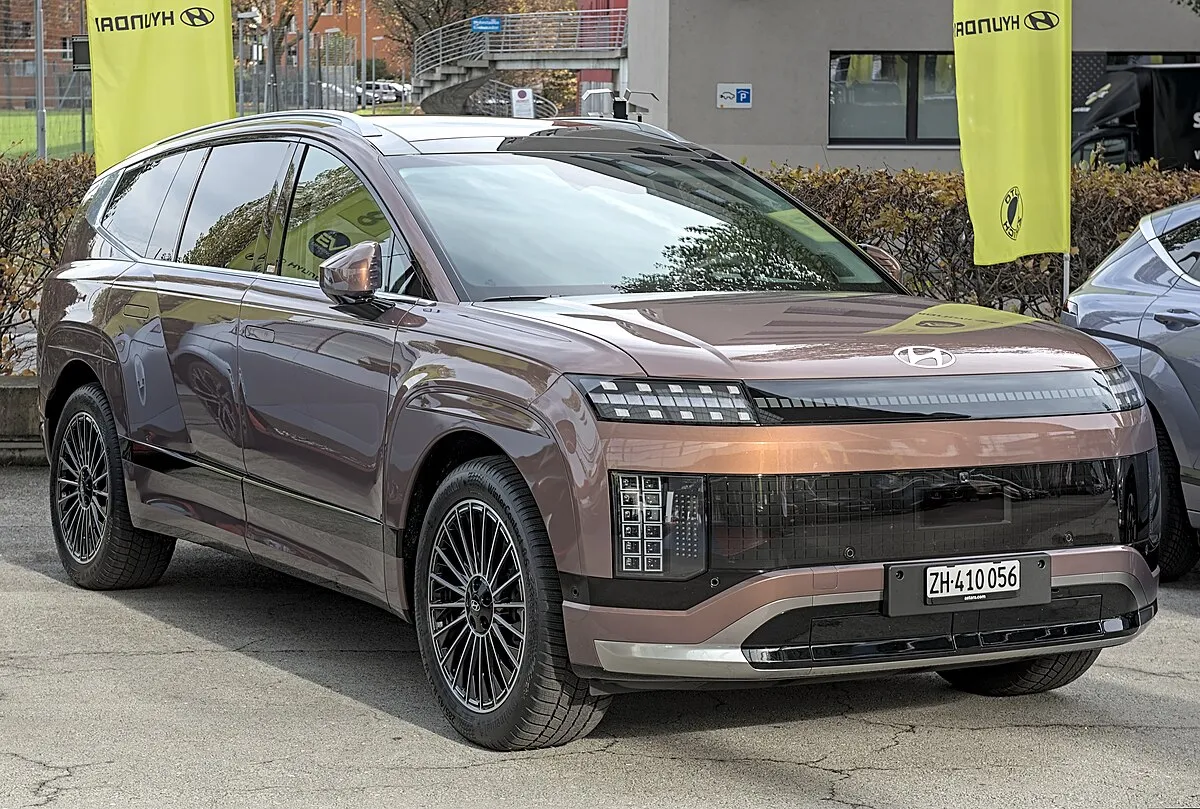 Hyundai Hyundai IONIQ 9 2026 Hyundai IONIQ 9 EV Calligraphy AWD Long Range - Image 1