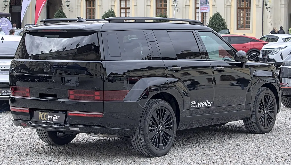 Hyundai Hyundai Santa Fe 2024 Hyundai Santa Fe 2.5 GL 8AT 2WD - Image 2