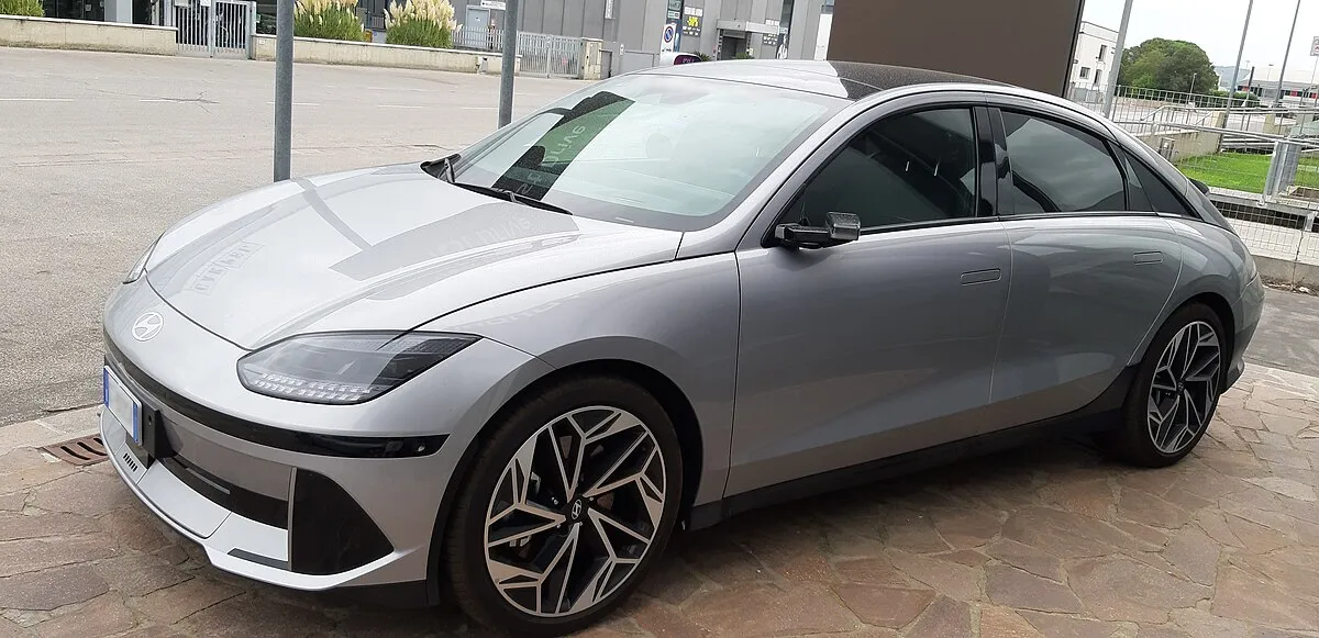 Hyundai IONIQ 6 2025 - Image 9