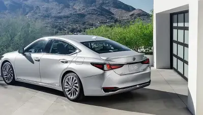 Lexus ES 2025 - India Market