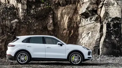 Porsche Cayenne 2025 - India Market
